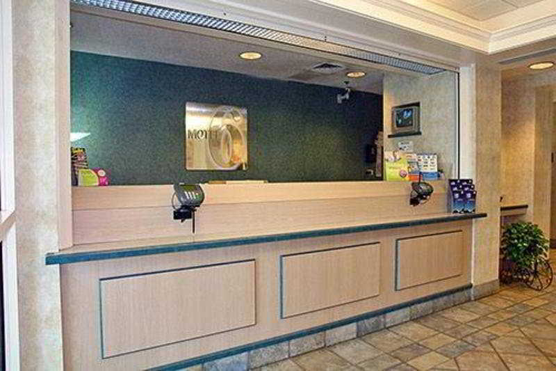 Motel 6-Portsmouth, Nh Buitenkant foto